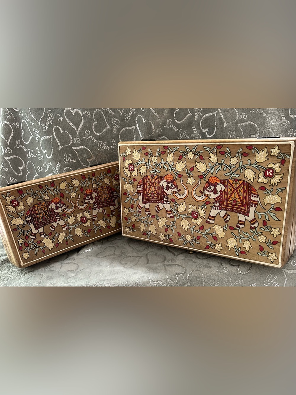 NWT A Set of Stackable Hand-Painted Wood Elephant Keepsake Box - Tan, Red, Cream